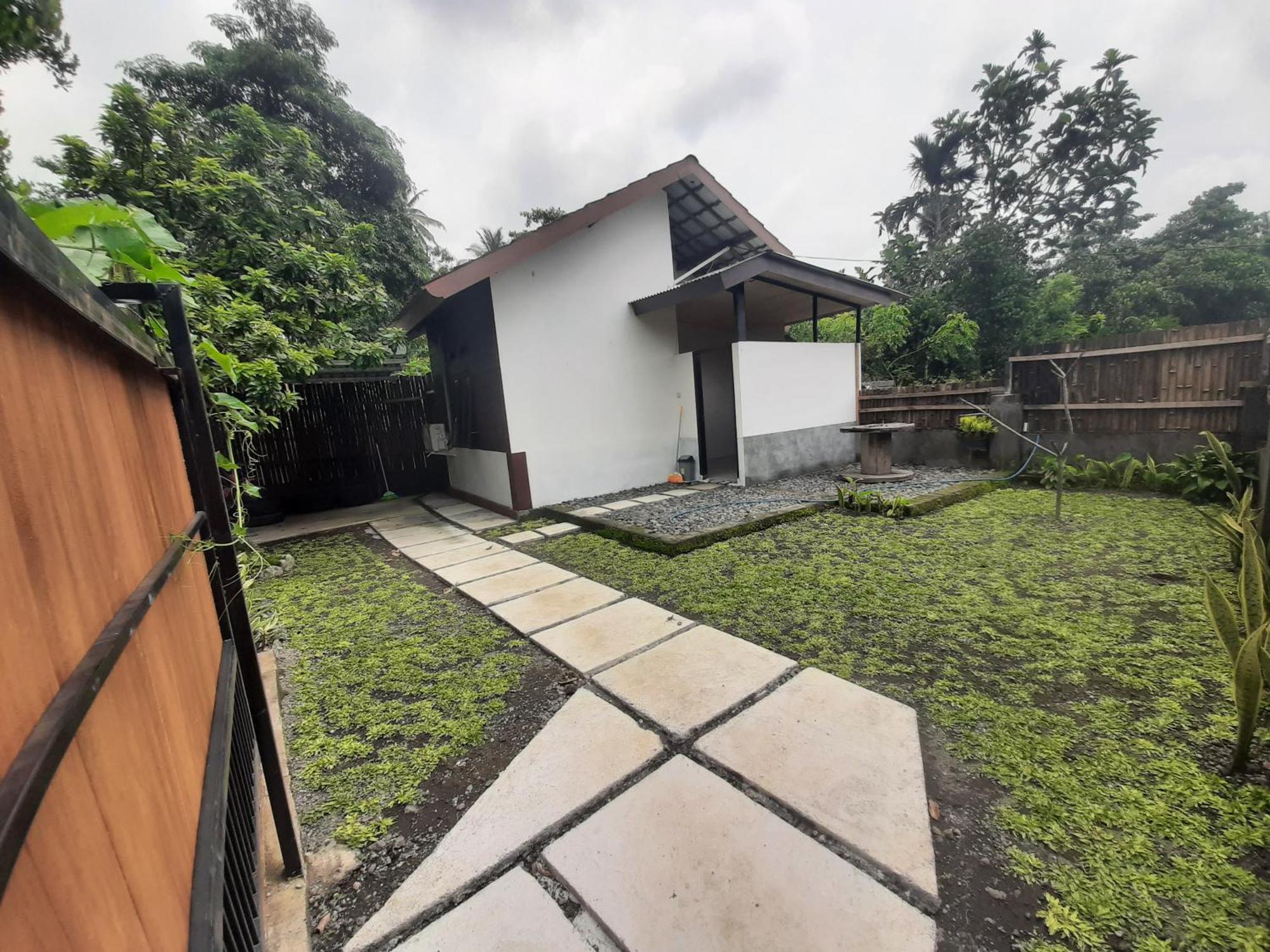 D' Carasti Bungalow Masbagik Номер фото